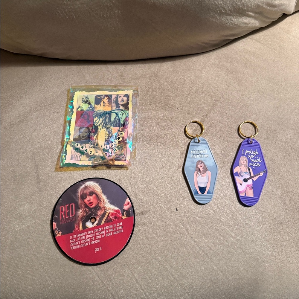 Brand new Bundle of Taylor Swift items